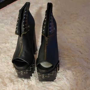 Demonia size 9 Platform Motojacket bootie